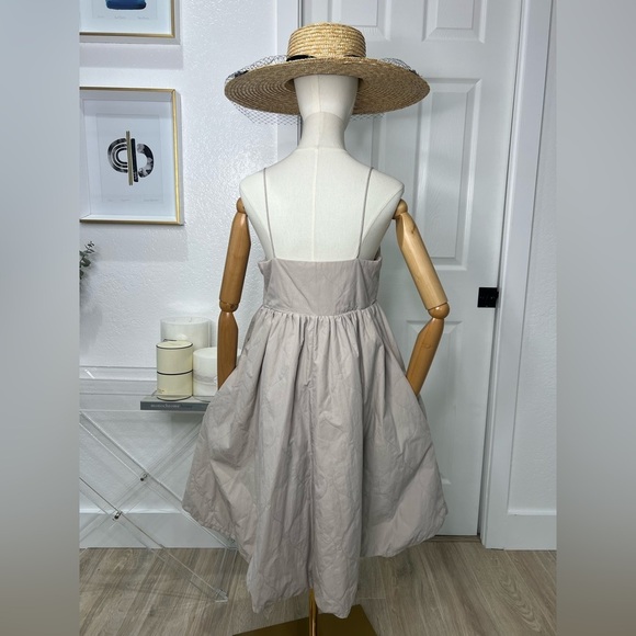 H&M light gray dress with pockets - Picture 9 of 14